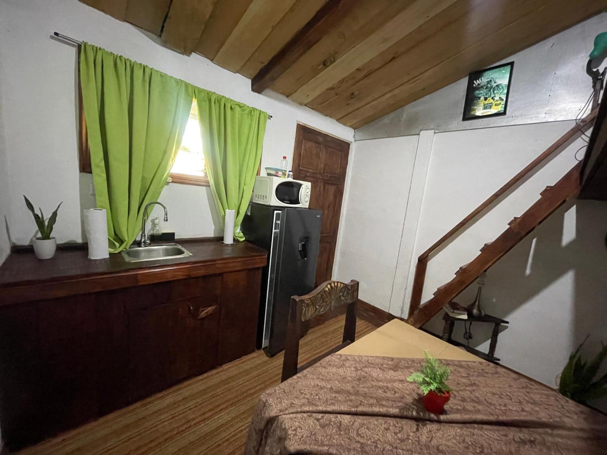 Poas Volcano Rooms Fraijanes Екстер'єр фото